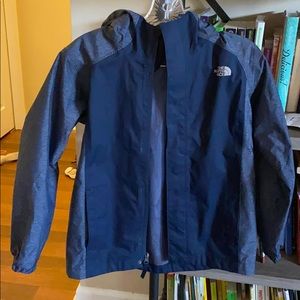 Boys North Face jacket light weight size medium